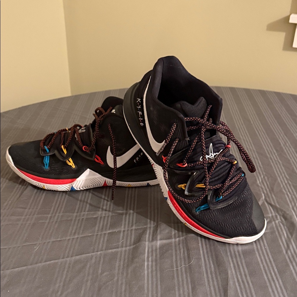 Nike Kyrie 5 FRIENDS basketball sneakers